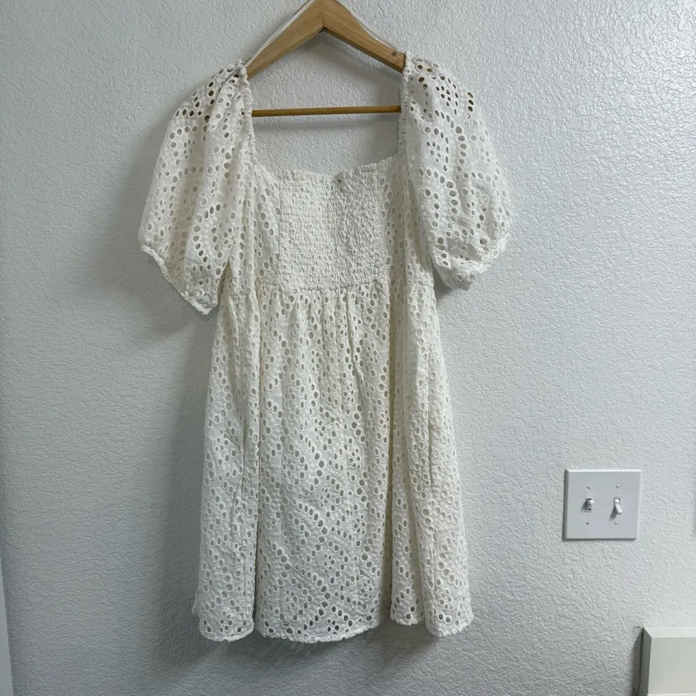 Tuckernuck Abigail White Eyelet Dress Size Small - Image 4