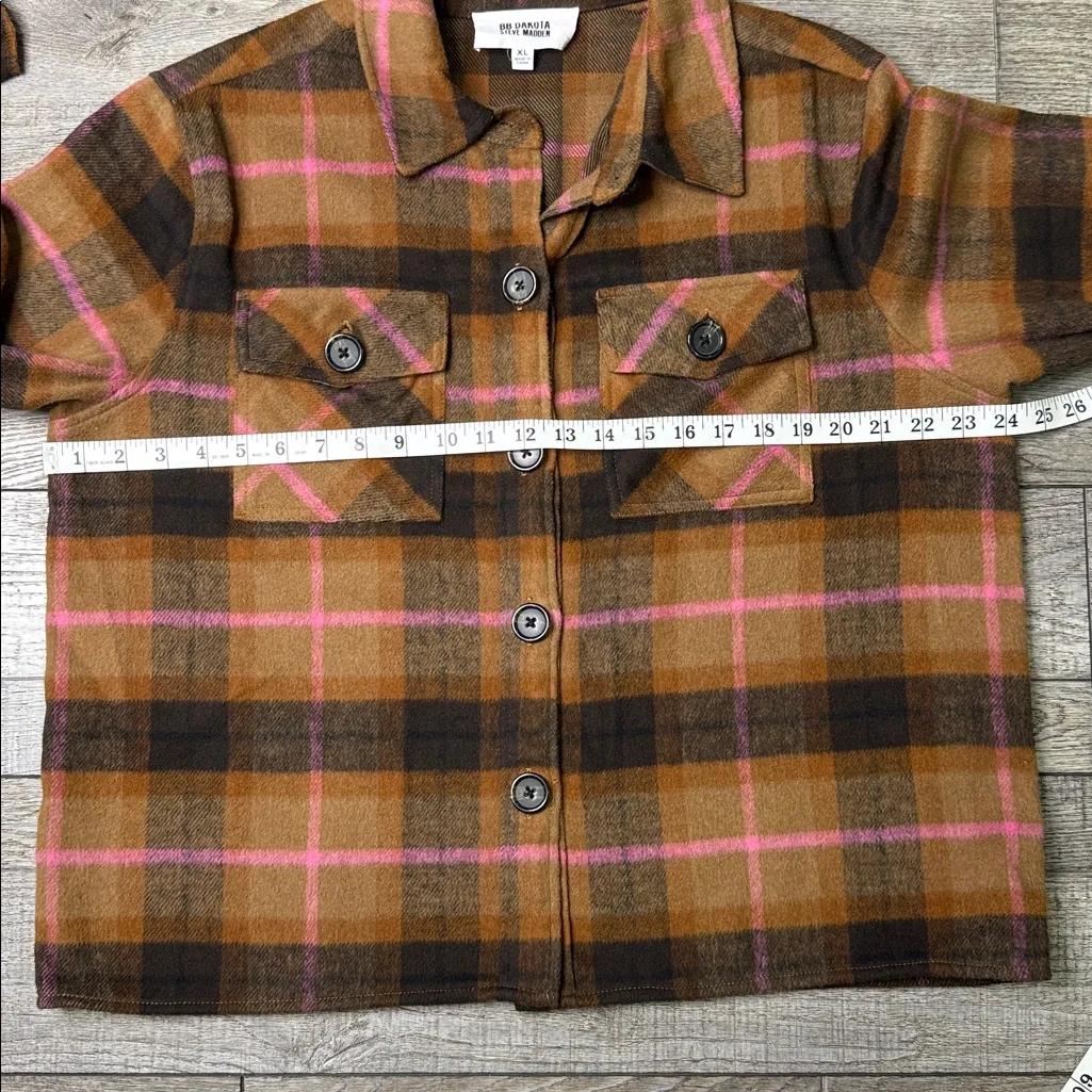 BB Dakota Steve Madden Pink and Brown Plaid Shacket - Image 4