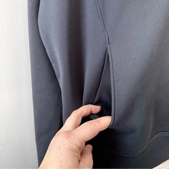 Under Armour‎ semi fitted cold gear hooded sweatshirt hoodie women's medium - Image 3