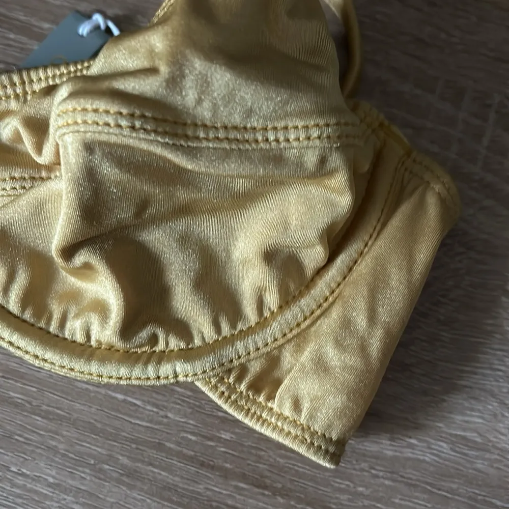 Gooseberry seaside sculpt top in gold - Image 2