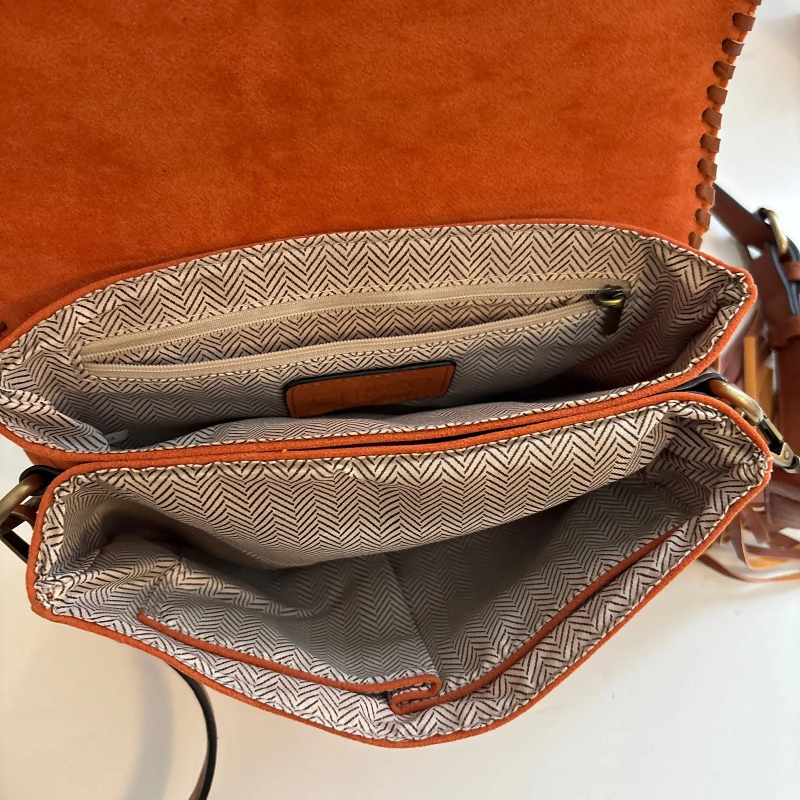 Jen & Co Sloan Vegan Crossbody Faux Suede Envelope Bag Burnt Orange Brown NWT - Image 8