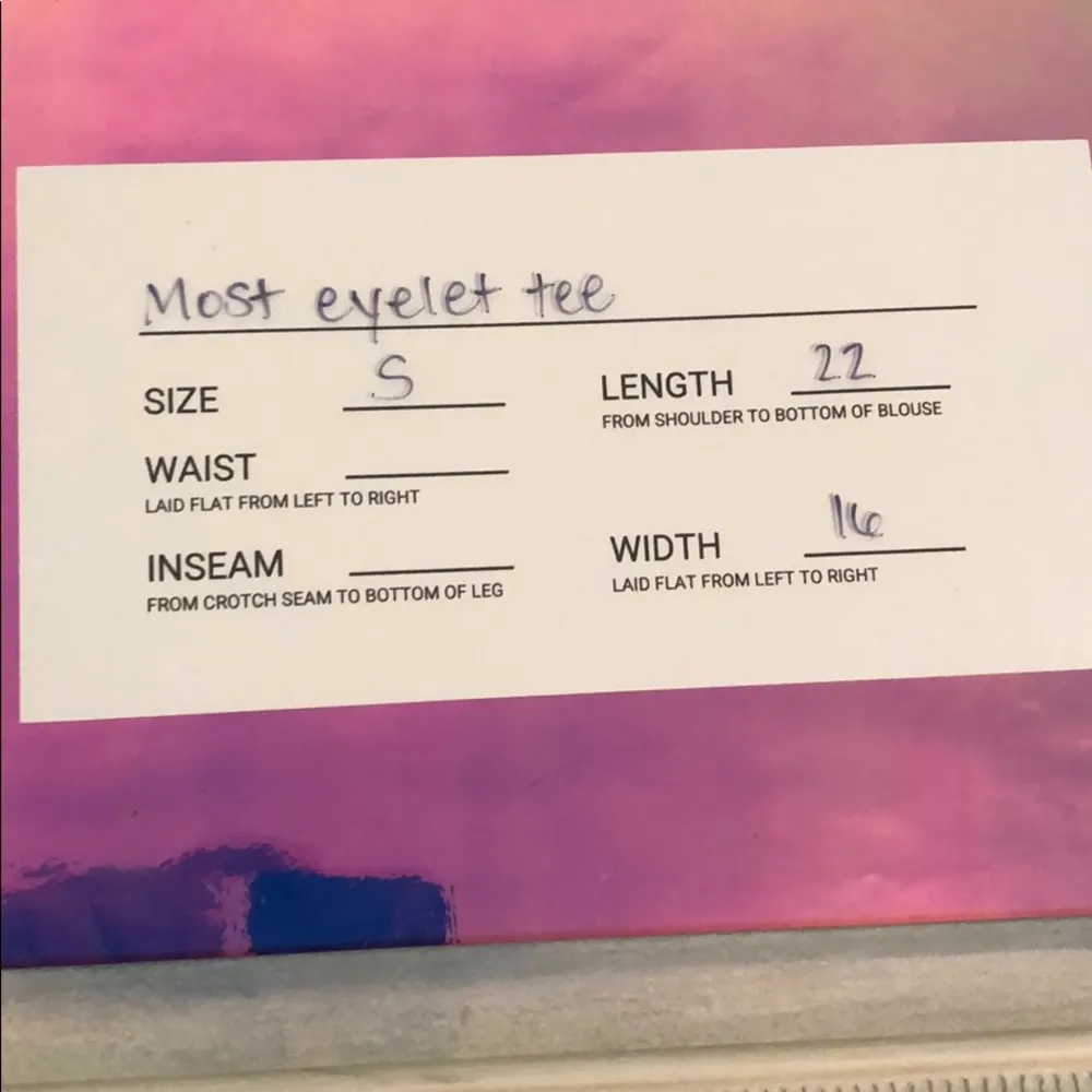 Most EUC v neck puffed sleeves blouse - Image 4