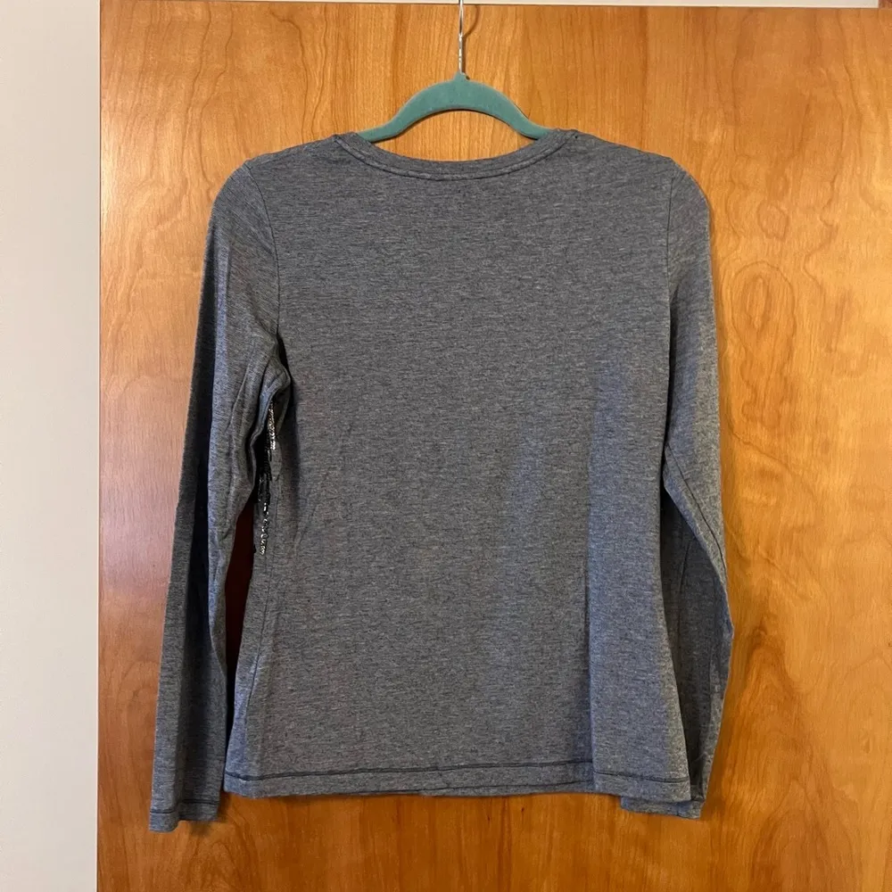 Lafayette 148 New York Gray Grey Silver Sequin Long Sleeve T-Shirt Size Small - Image 9