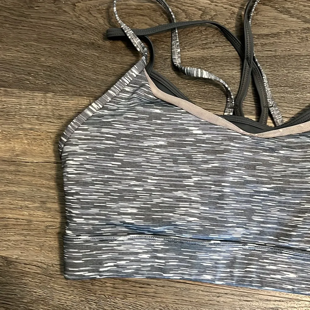 ZYIA Active Gray & White Athletic Padded Sports Bra with Thin Straps Medium - Image 11