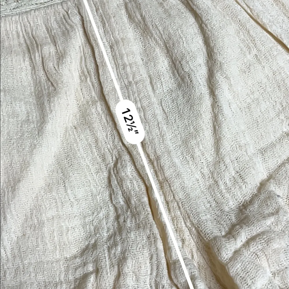 Free People cream lace comfy shorts - Image 4