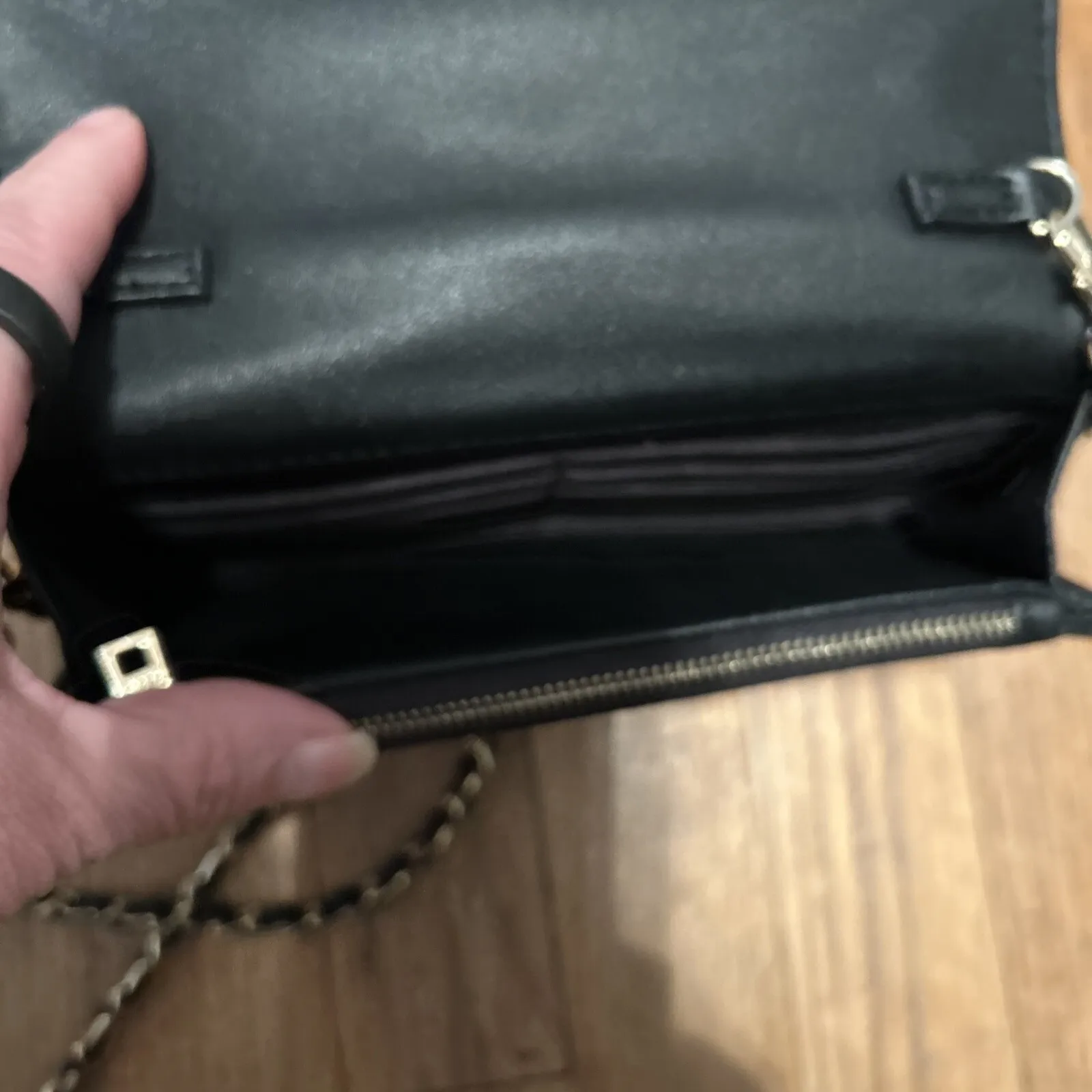 BCBG Paris crossbody bag Quilted Gold Chain Strap Lot Of Pockets Black - Image 9