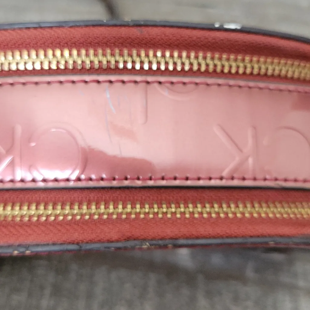 Calvin Klein Ashley crossbody. - Image 5