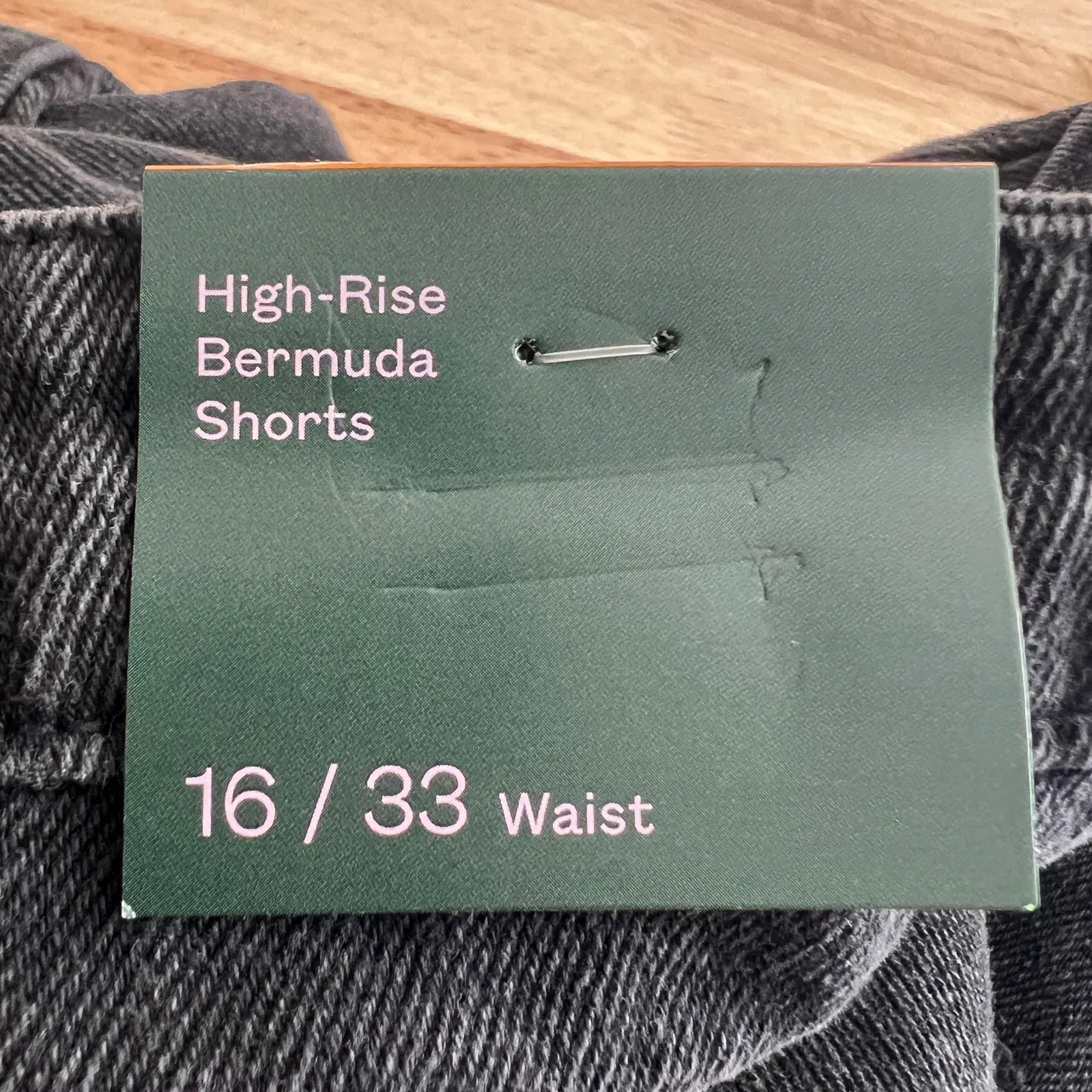 Wild Fable Women's Black Wash Wide-Leg Bermuda Jean Shorts - Size 16 - NWT - Image 2