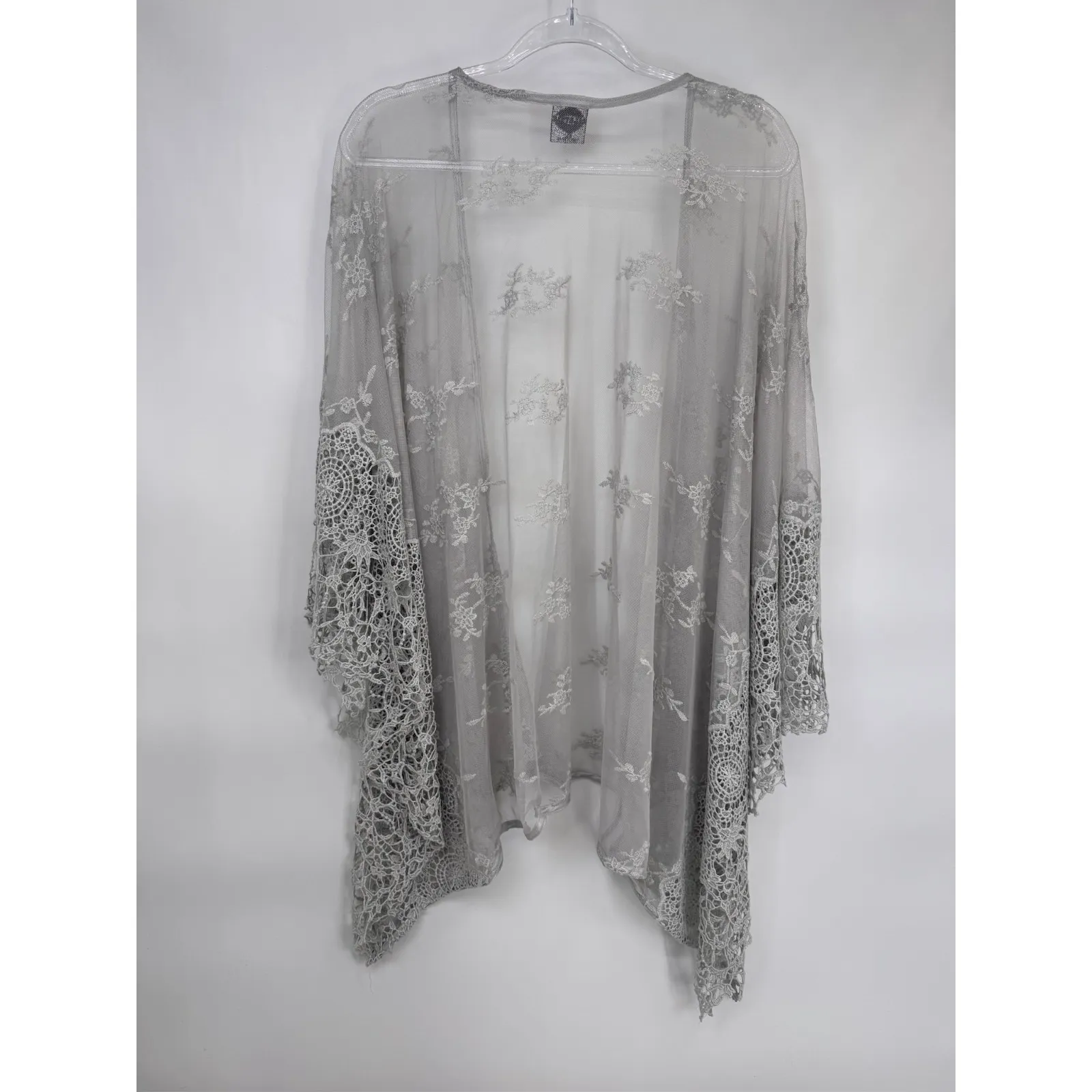 Cal Style Kimono Top Womens XL Silver Lace Crochet Witchy Romantic Fairy Gray - Image 9