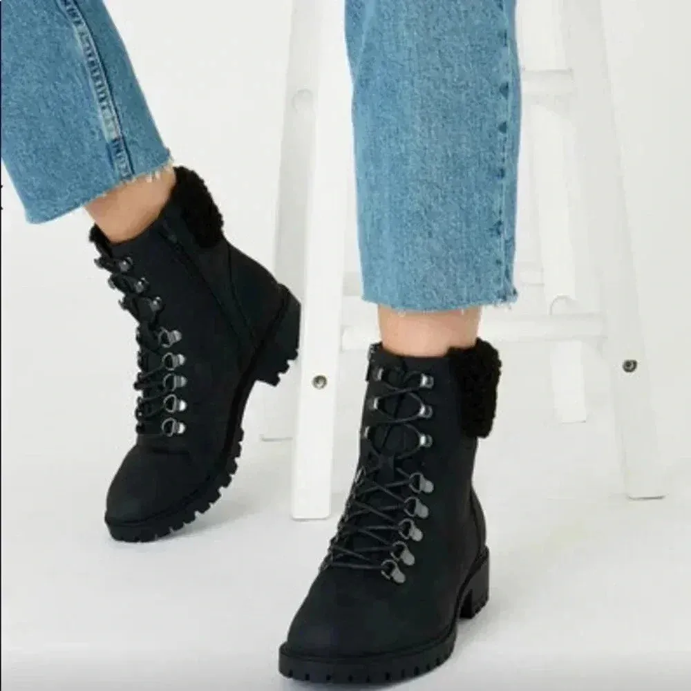 🆕Bamboo Black Smooth Wildone Boots 6🆕 - Image 2