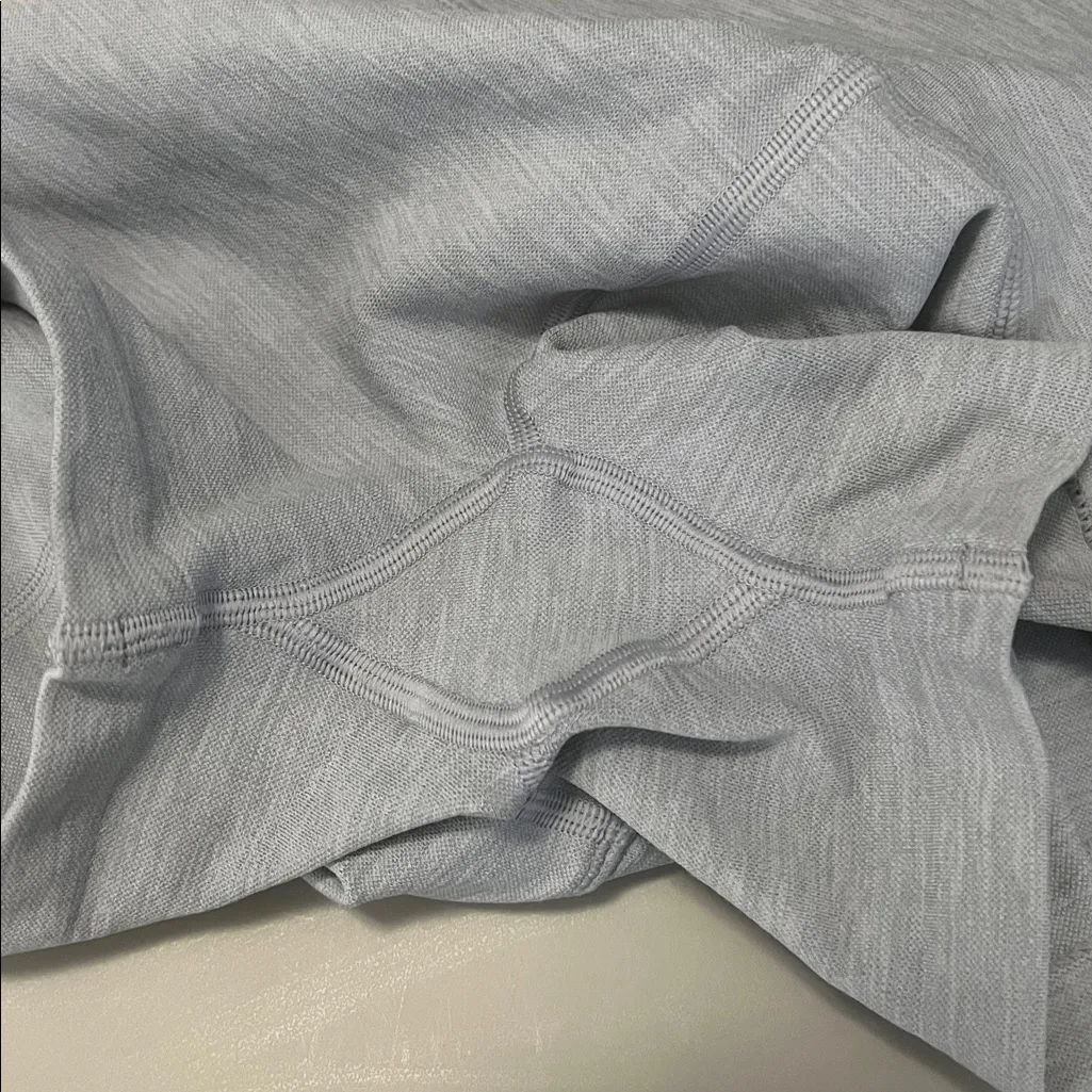 Alphalete Amplify Short Light Gray Size Small - Image 6