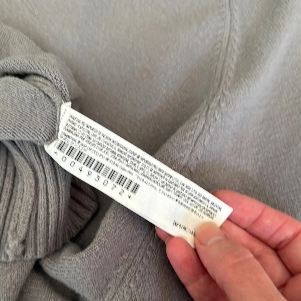 Forever 21 Gray Turtleneck Sweater. Size Small. - Image 6