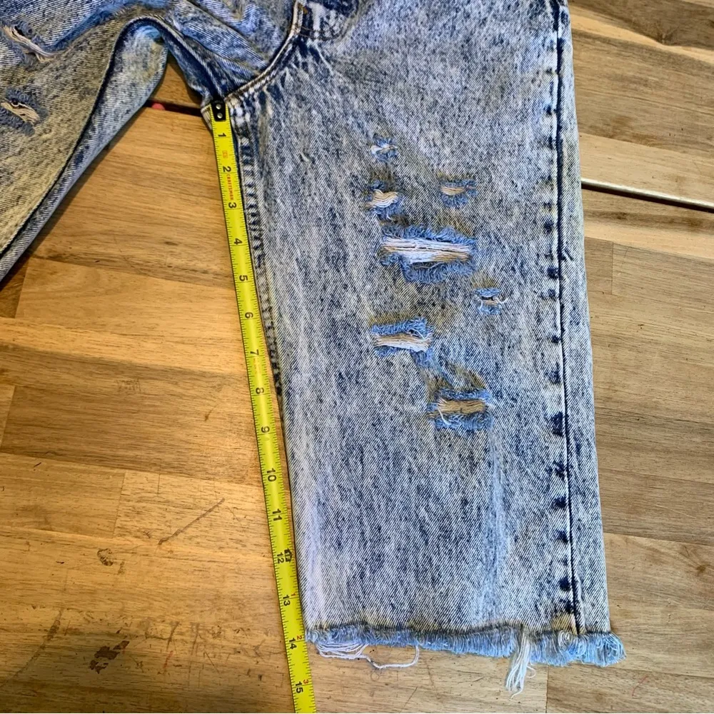 Vintage Levi’s Acid Wash Bermuda Shorts Cut-Offs 27 - Image 5