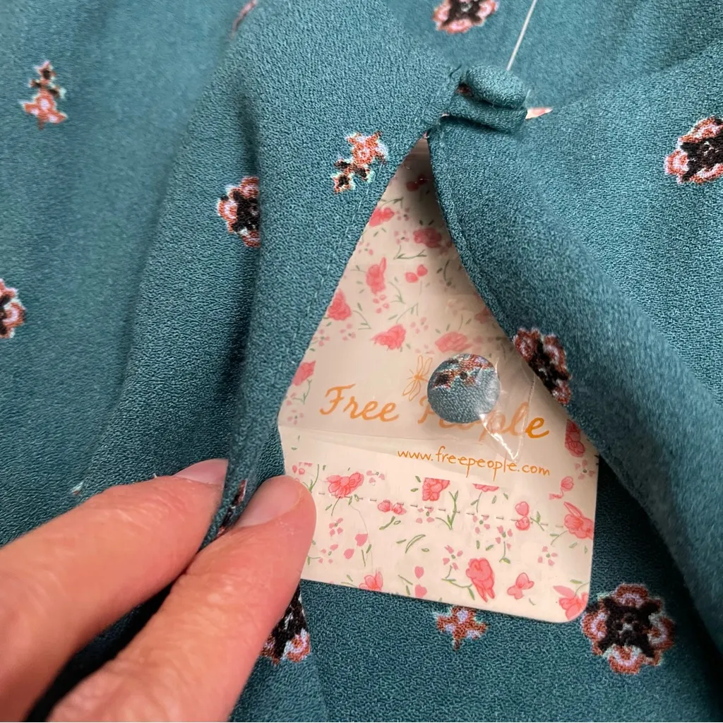 $128‎ NWT FREE PEOPLE SzS LOVE GROWS LONG SLEEVE ROMPER GREEN COMB - Image 12