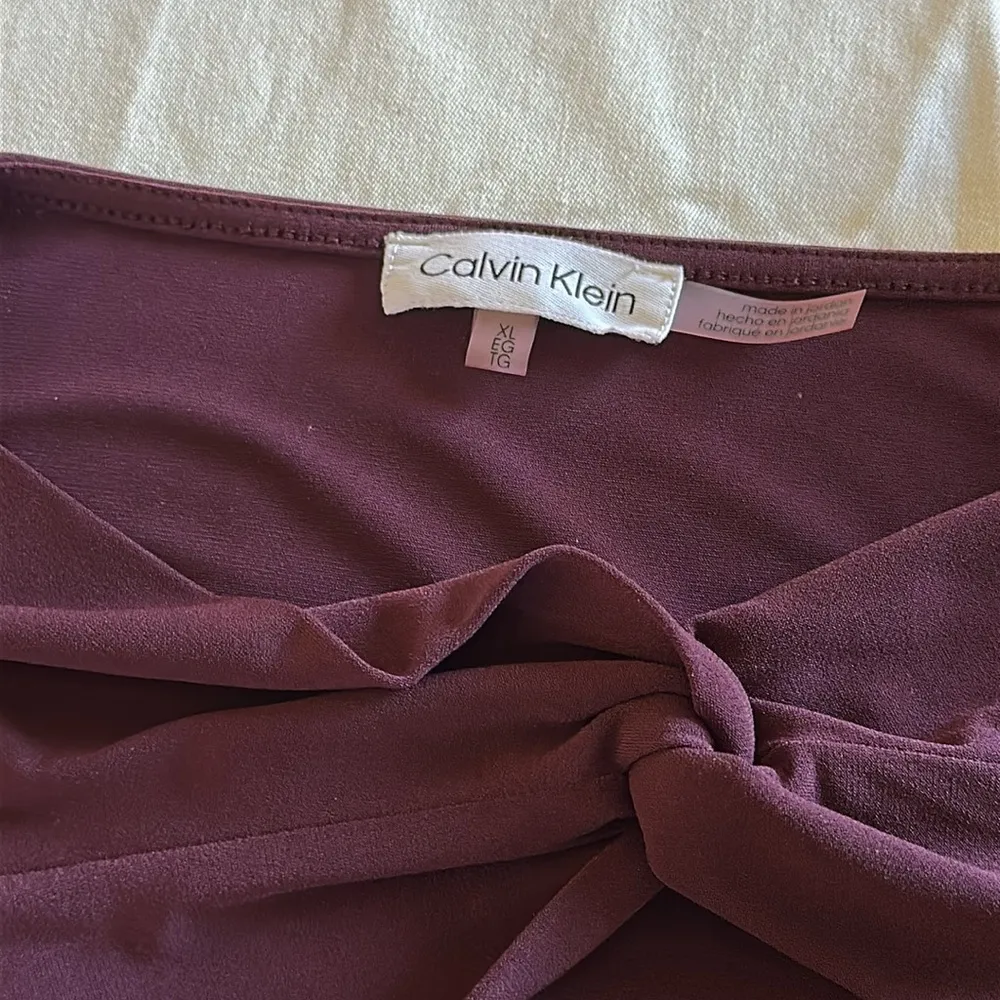 Calvin Klein Women's Long Sleeve Knot Front Top - cranberry - Image 7