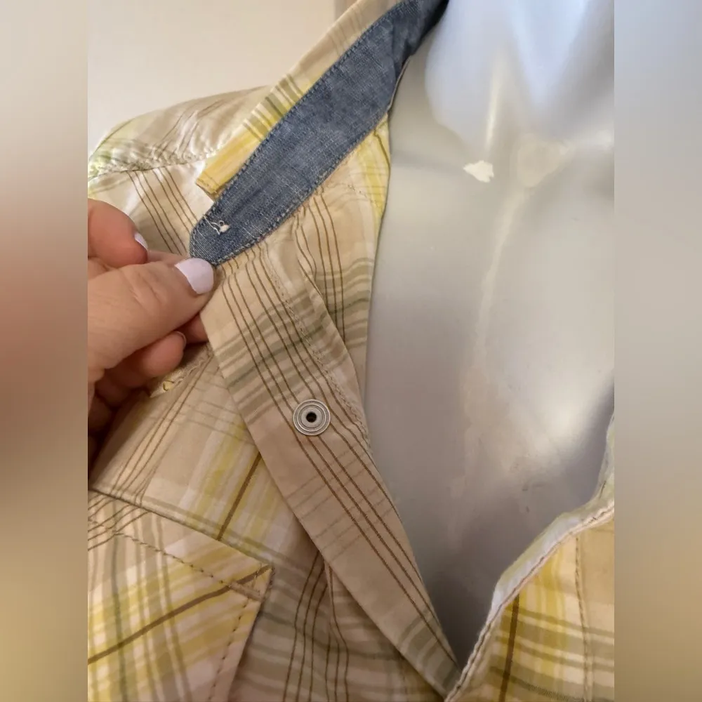 LEVIS PLAID WESTERN PEARL SNAP UP SHIRT SLIM FIT MEDIUM VINTAGE 90's - Image 5