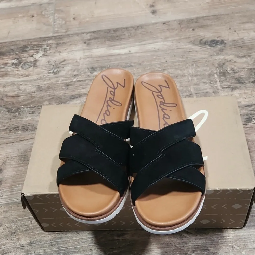 ZODIAC Women's Black Kaia Slide Sandal Machine Washable Suede Summer Casual Sz 8 - Image 4