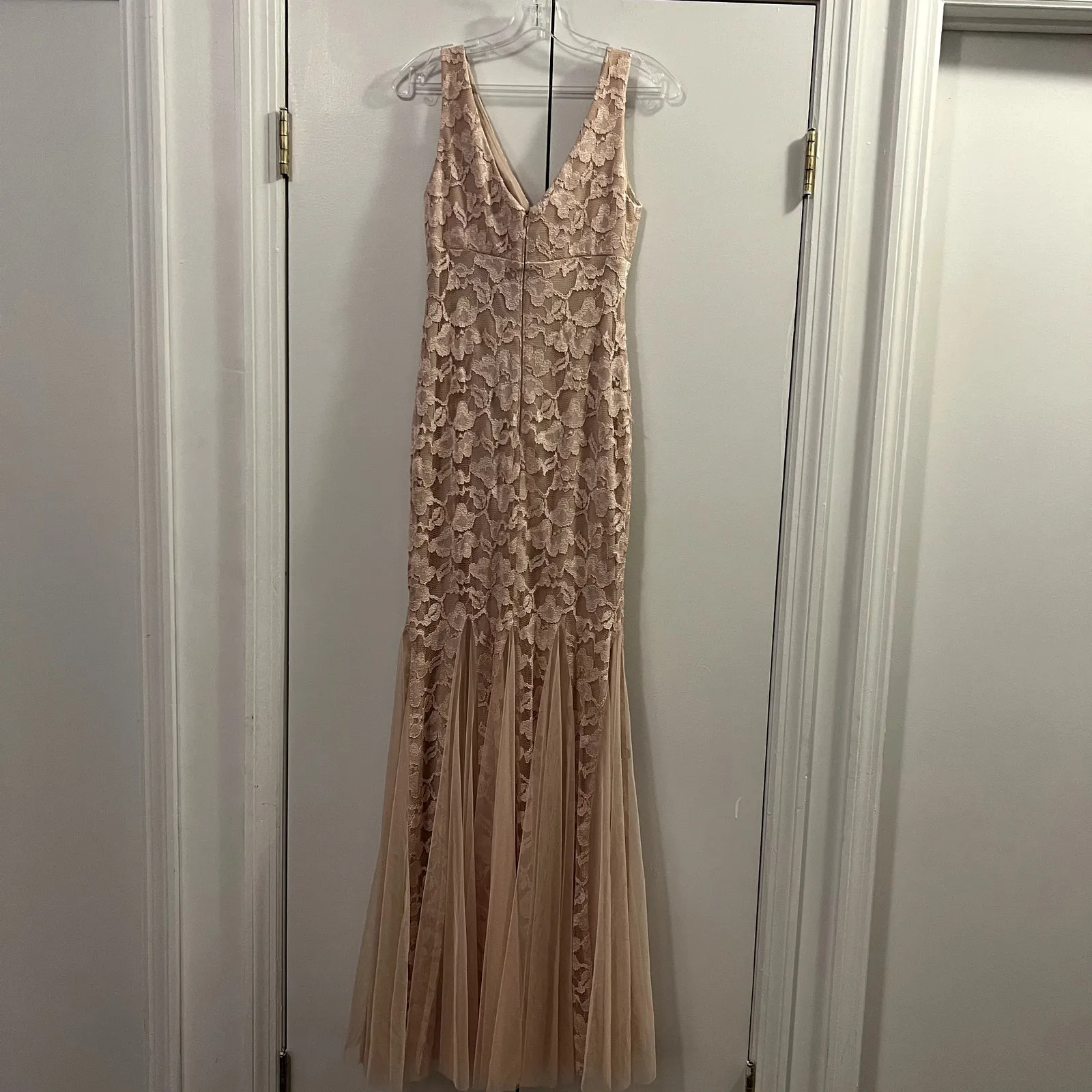 Xscape Lace Maxi V-neck Sleeveless Mermaid Dress Beige Tulle Size 4 - Image 7