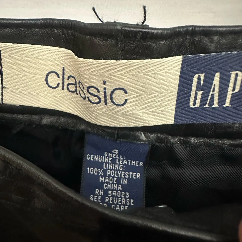 Gap Classic Fit Genuine Leather Pants Size 4 Black Y2K Vintage Biker - Image 5
