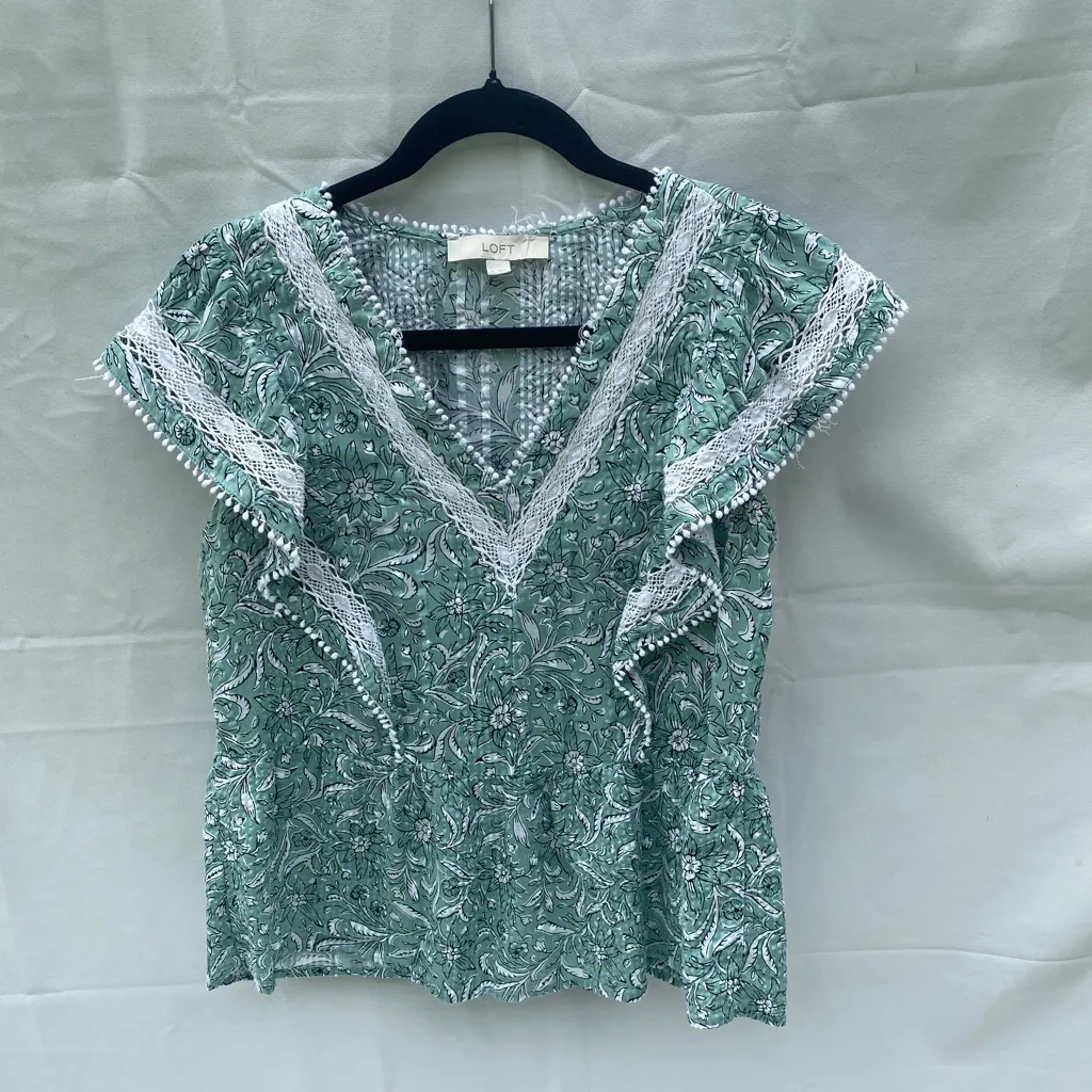 LOFT Green Flutter Sleeve Ruffled Blouse Size S - Image 3