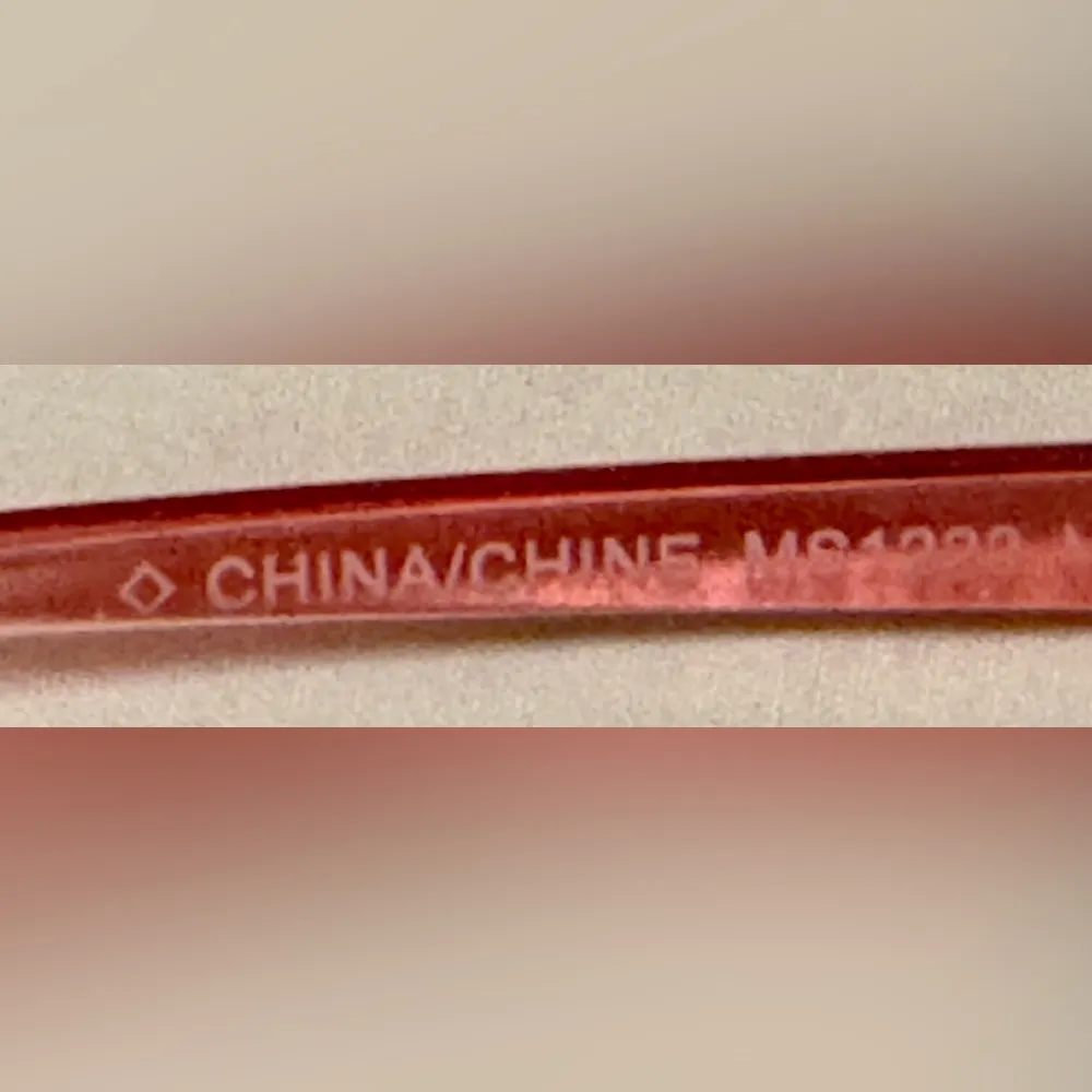 Betsey Johnson reading glasses - 2.0 magnification - new - excellent condition - Image 6