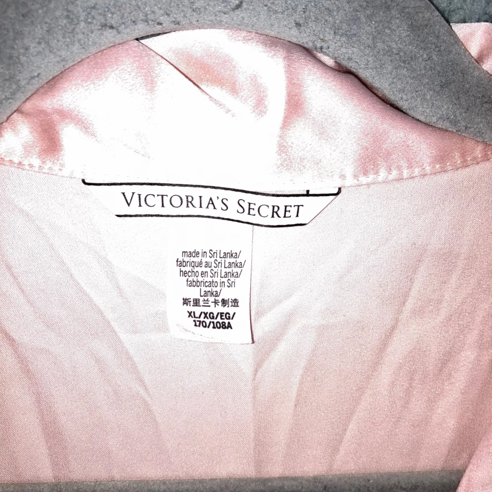 Victoria's Secret Pink Satin Heart Pajama Top Women XL Long Sleeve Button Up - Image 9