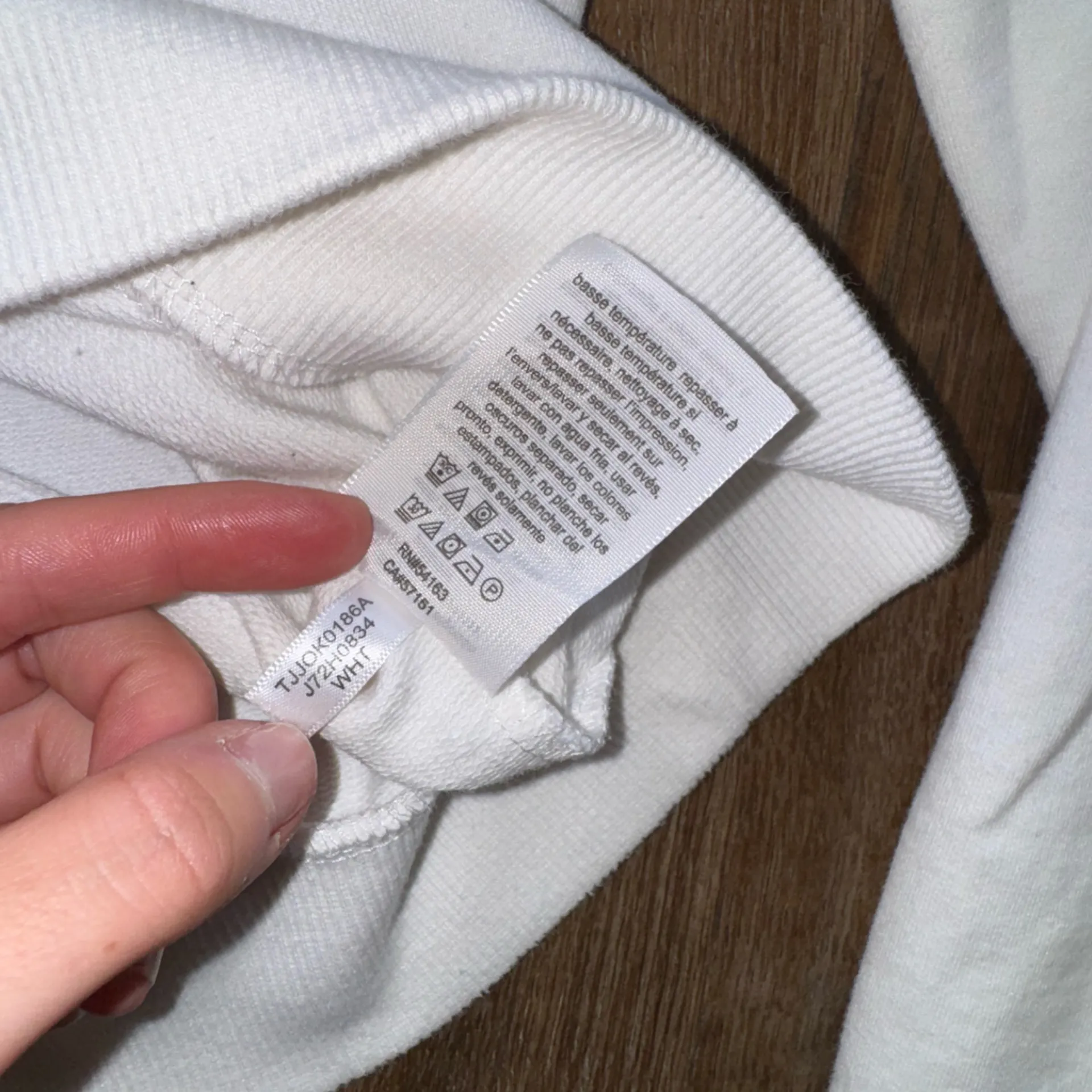 Tommy Hilfiger White Sweatshirt with Red and Navy Logo - Image 5