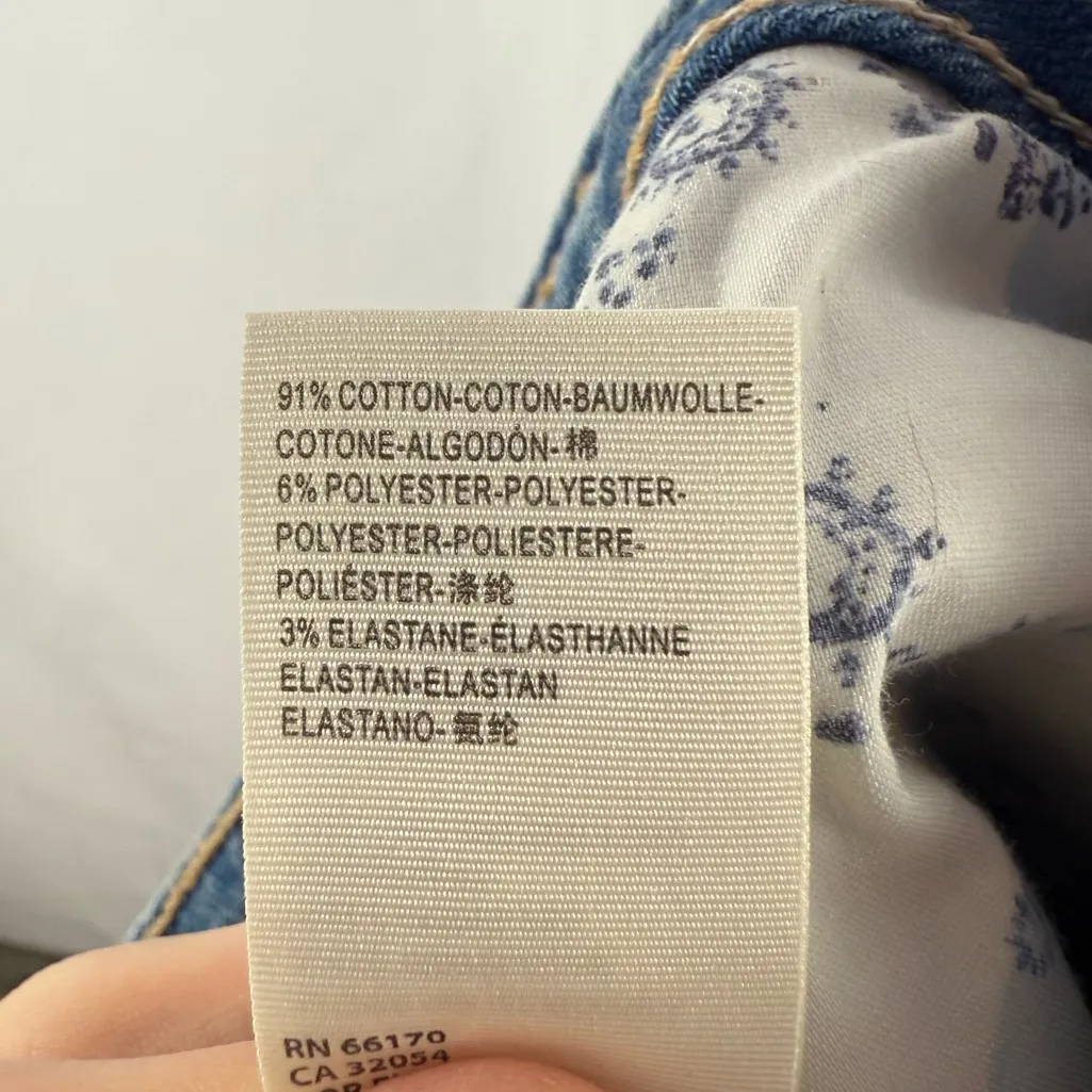 Free People CRVY‎ Vintage High Rise Cut Off Style Jean Shorts in Blue Size 24 - Image 6