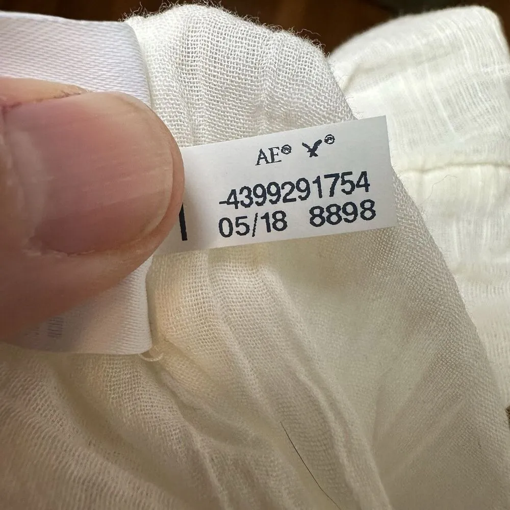 American Eagle Embroidered Off Shoulder Crop Top L Balloon Sleeve Boho Peasant - Image 10