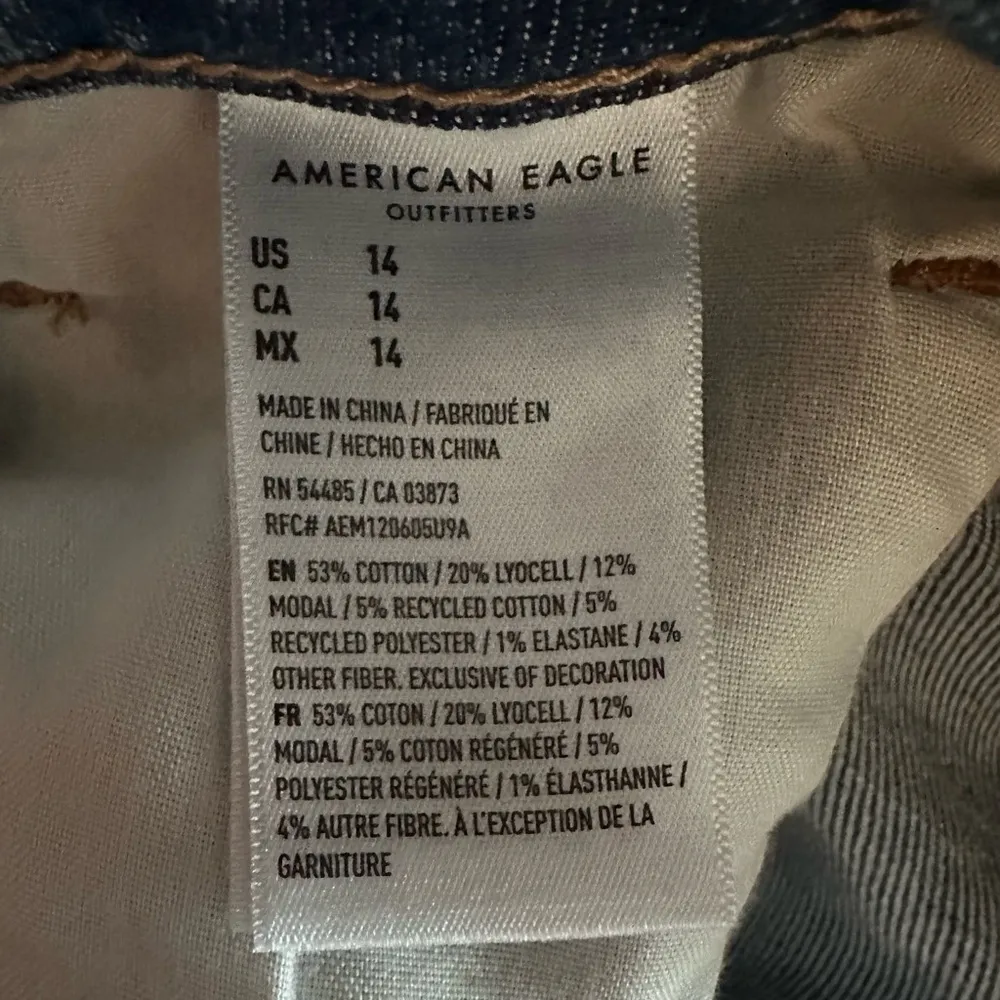 American Eagle Mom Shorts - Image 4
