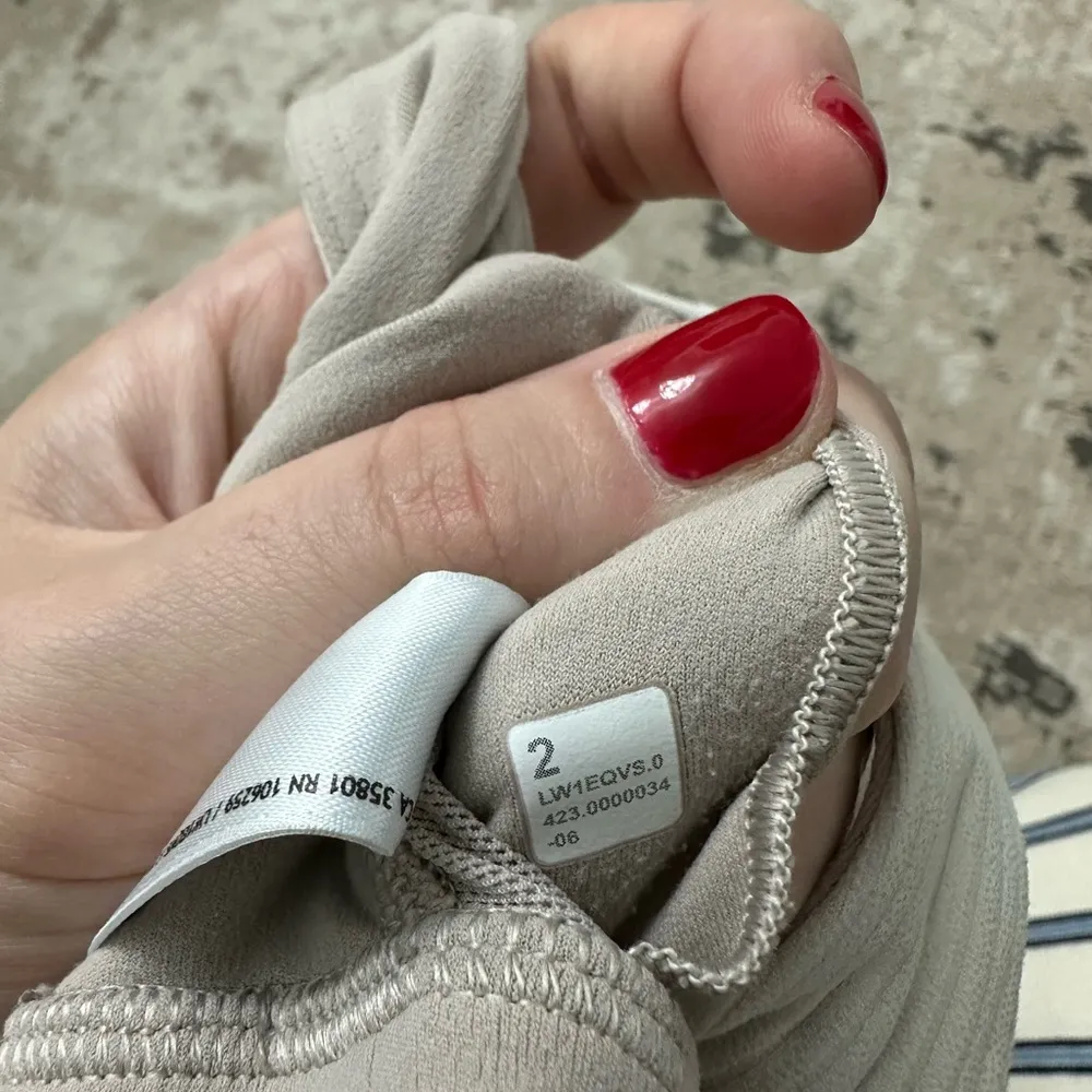 Lululemon Align Ribbed Tank Top *Shine Size 2 - Bone Radiate Transparent Foil - Image 5