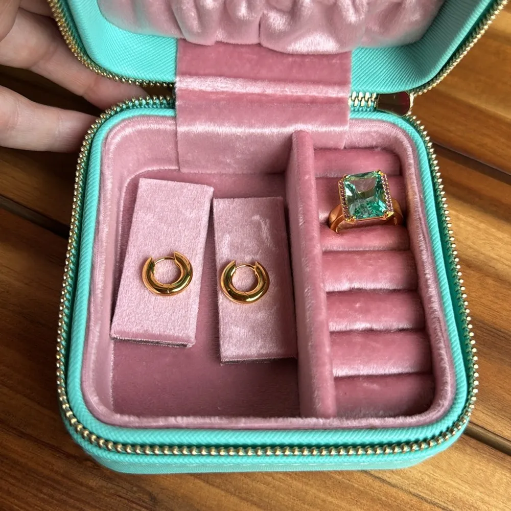 RING & Earring Set with travel case - Image 3