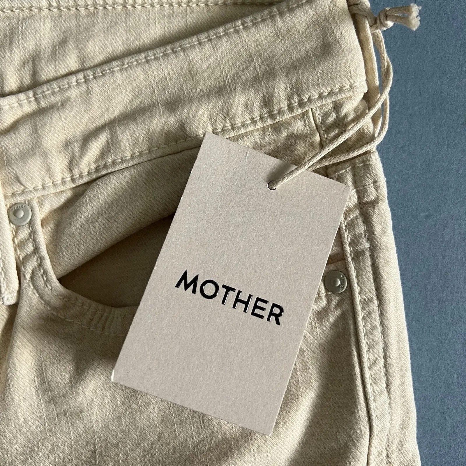 NWT Mother High Waisted Rascal Ankle Fray Chalk It Up Ivory Jeans Size 31 - Image 5