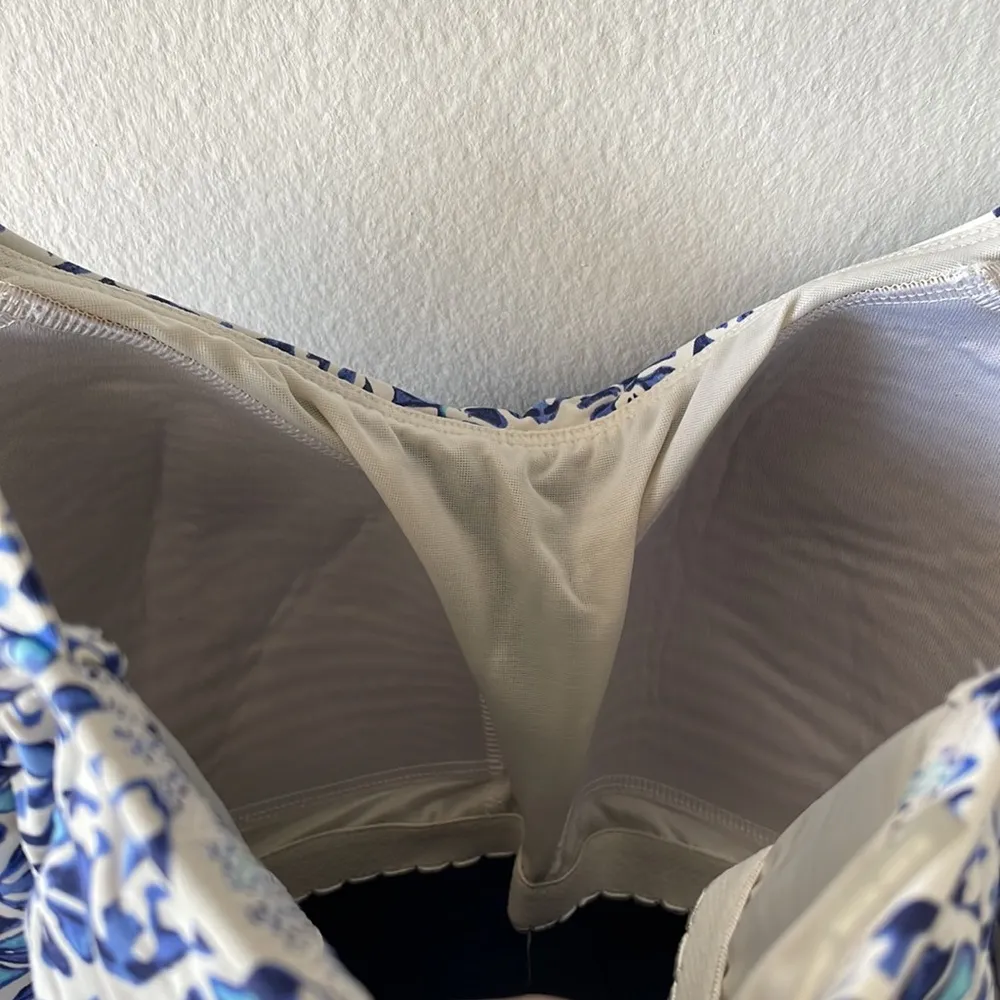 Lands’ End Swim Top Size 10 - Image 6