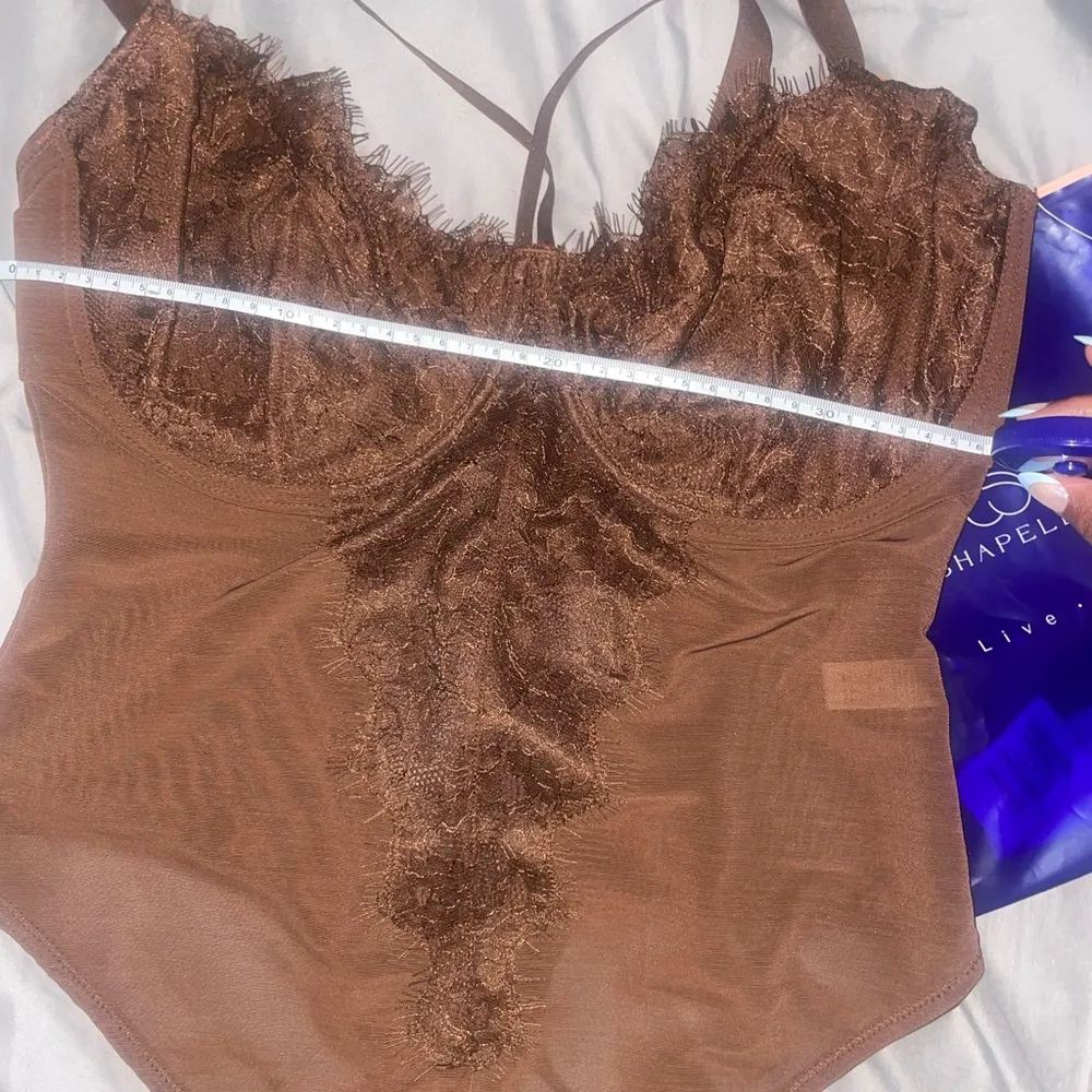 Shapellx Lace Thong Bodysuit Brown Size M - Image 7
