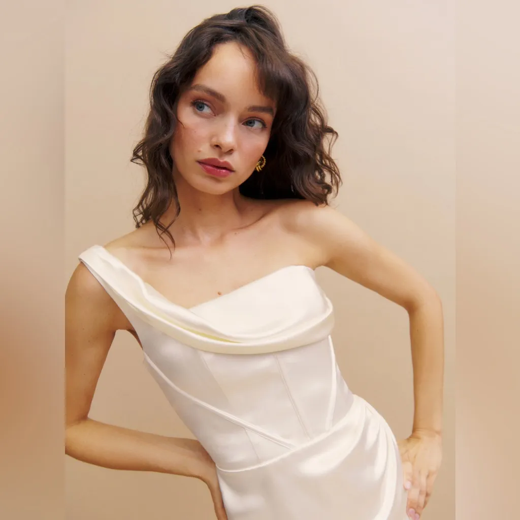 NWT Reformation Elisa Silk Wedding Dress Gown in Ivory Size 6 - Image 6