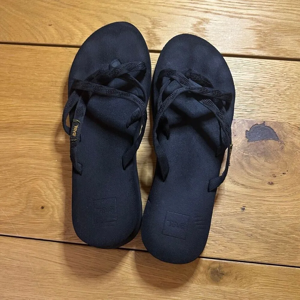 Teva Olowaho black sandals 10 - Image 6