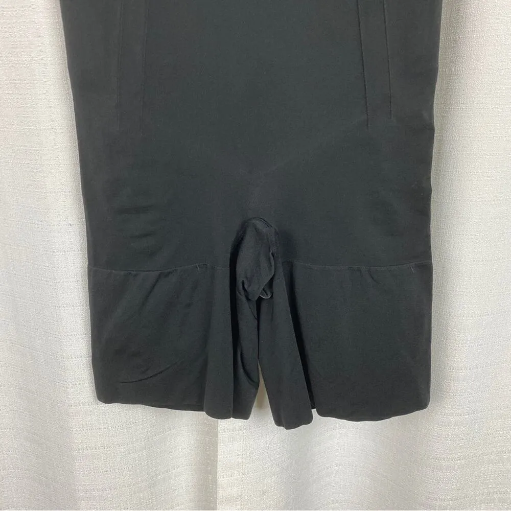 Spanx Black Smoothing Mid Thigh Shaping Short Shape Wear Sz.M - Image 4