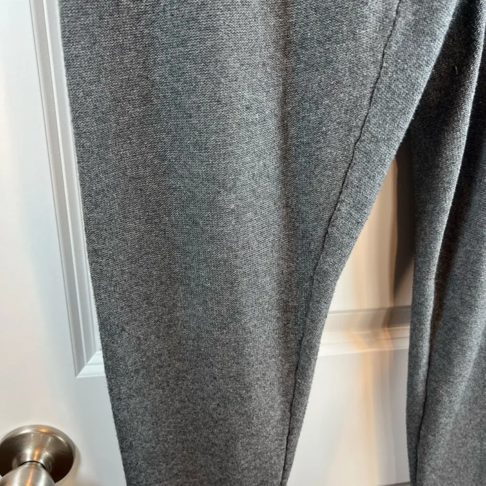 Victoria's Secret Women's Knit Joggers  Charcoal Gray Casual Lounge Pants Medium - Image 6