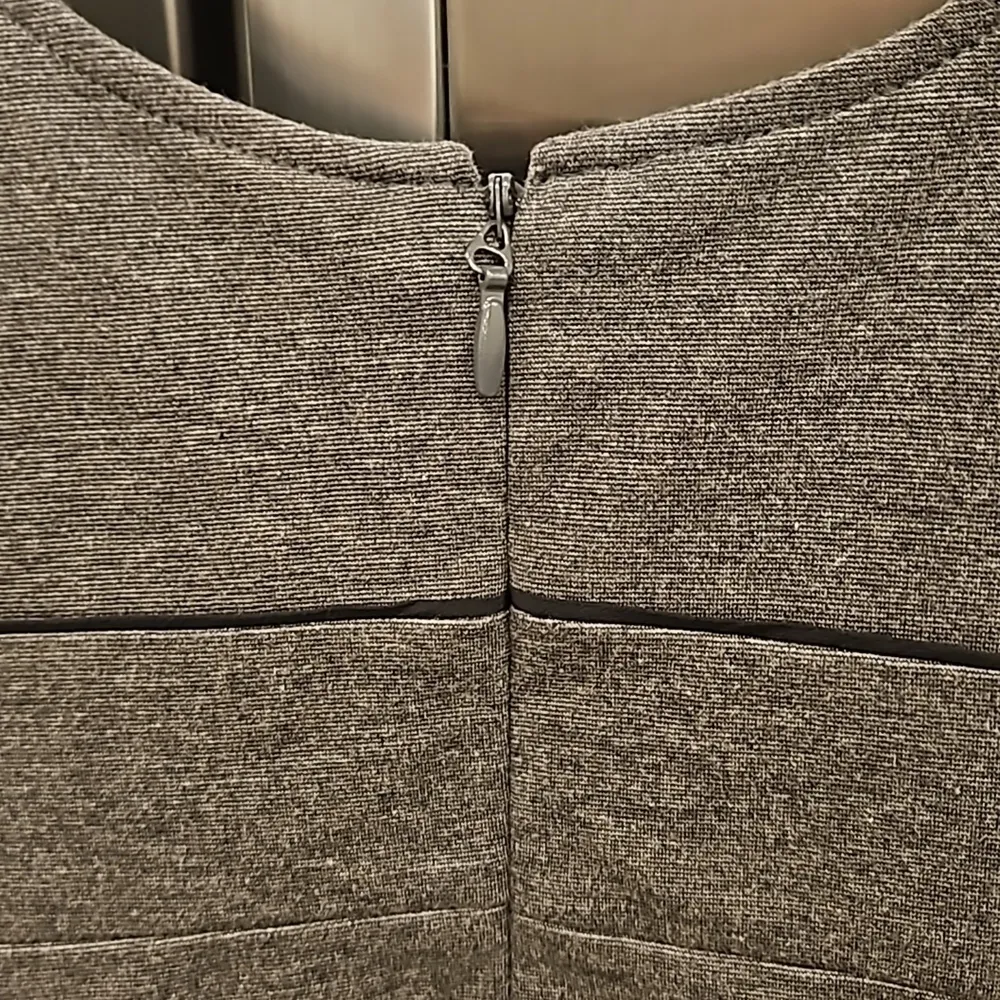 💕BCBGMAXAZRIA💕 Short Cap Sleeve Ponte Sweater Dress ~ Heather Grey 10 NWT - Image 6