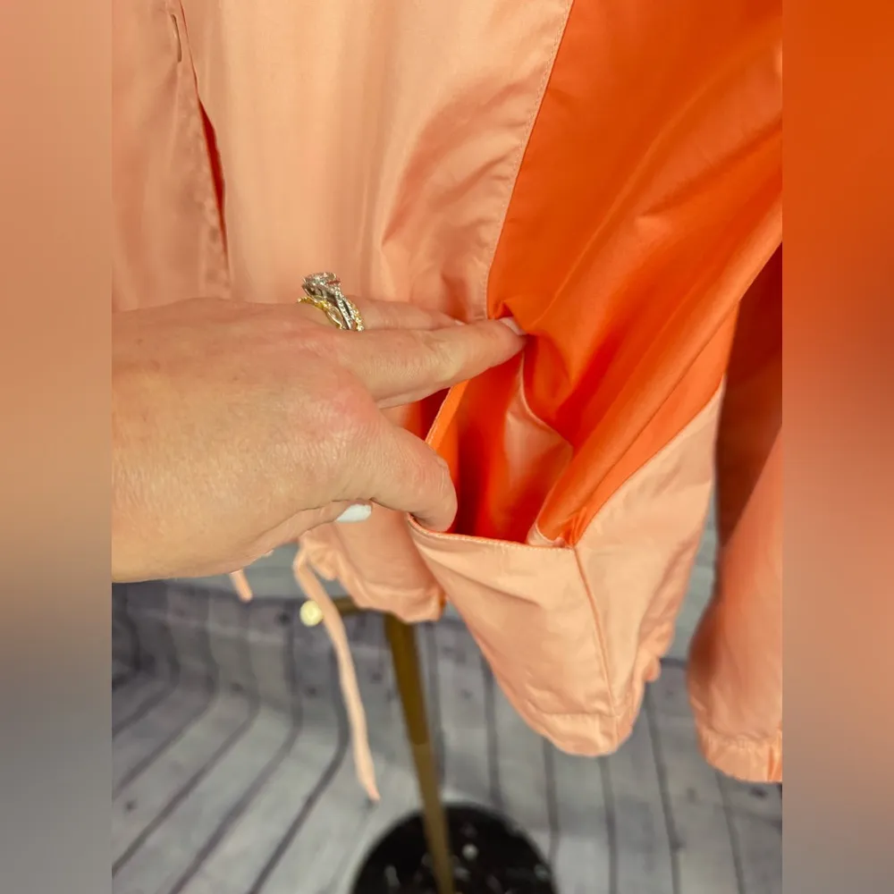 Adidas Lightweight Track 3 striped Jacket Women’s Large like new - Image 6