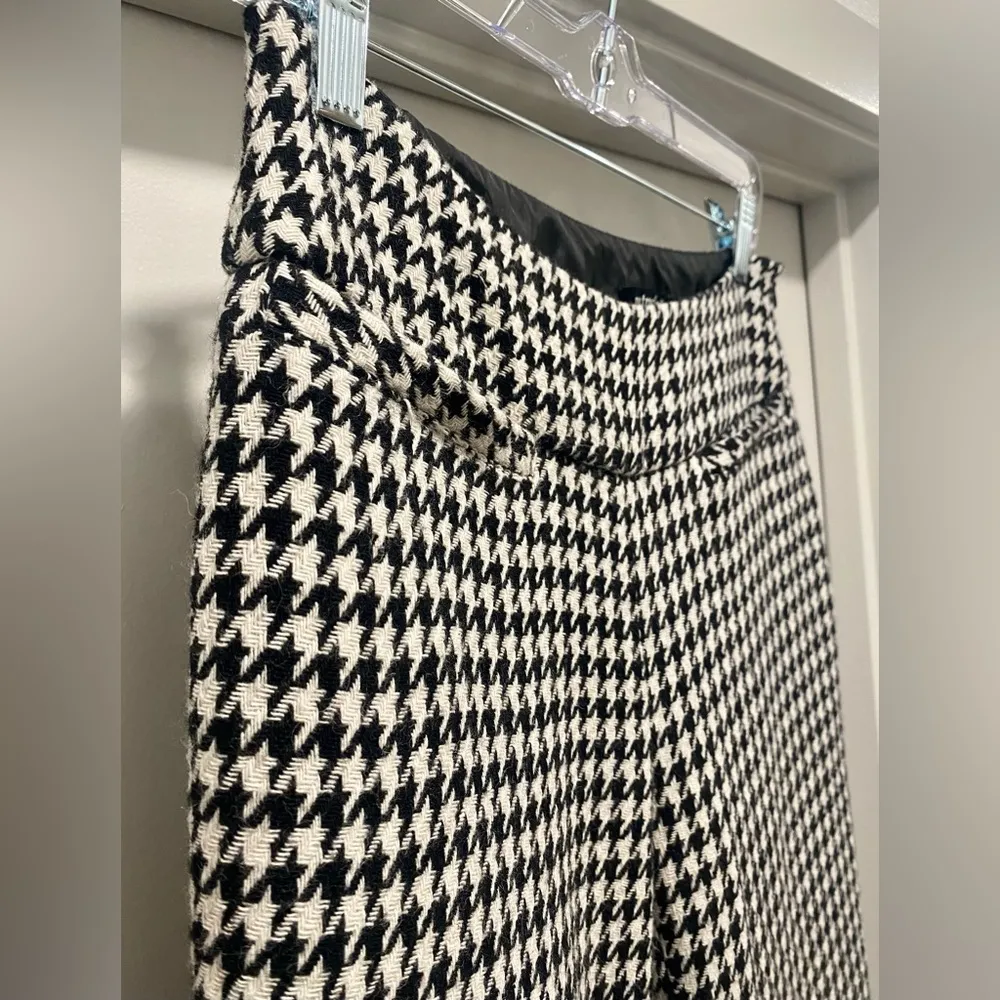 Metrostyle Black & White  Wool Flare Pants - Size 4 - Image 3