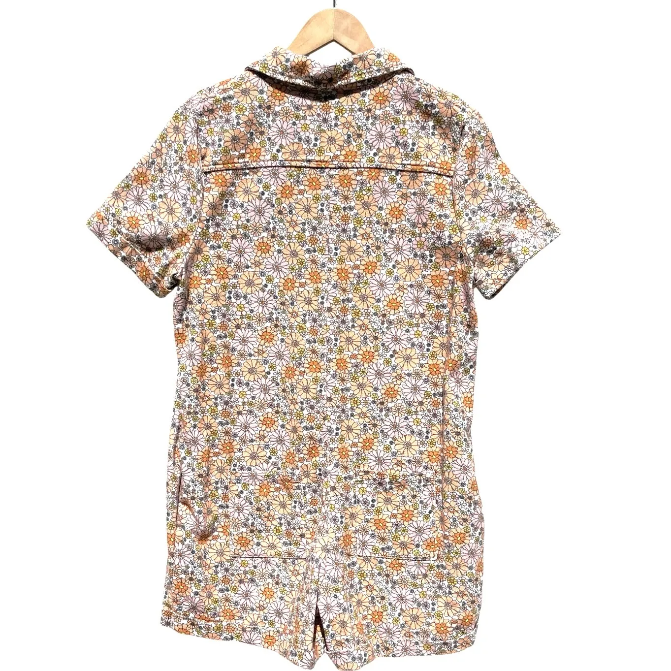 STORIA Women’s Pink and Orange Daisy Snap Front Romper size medium - Image 5