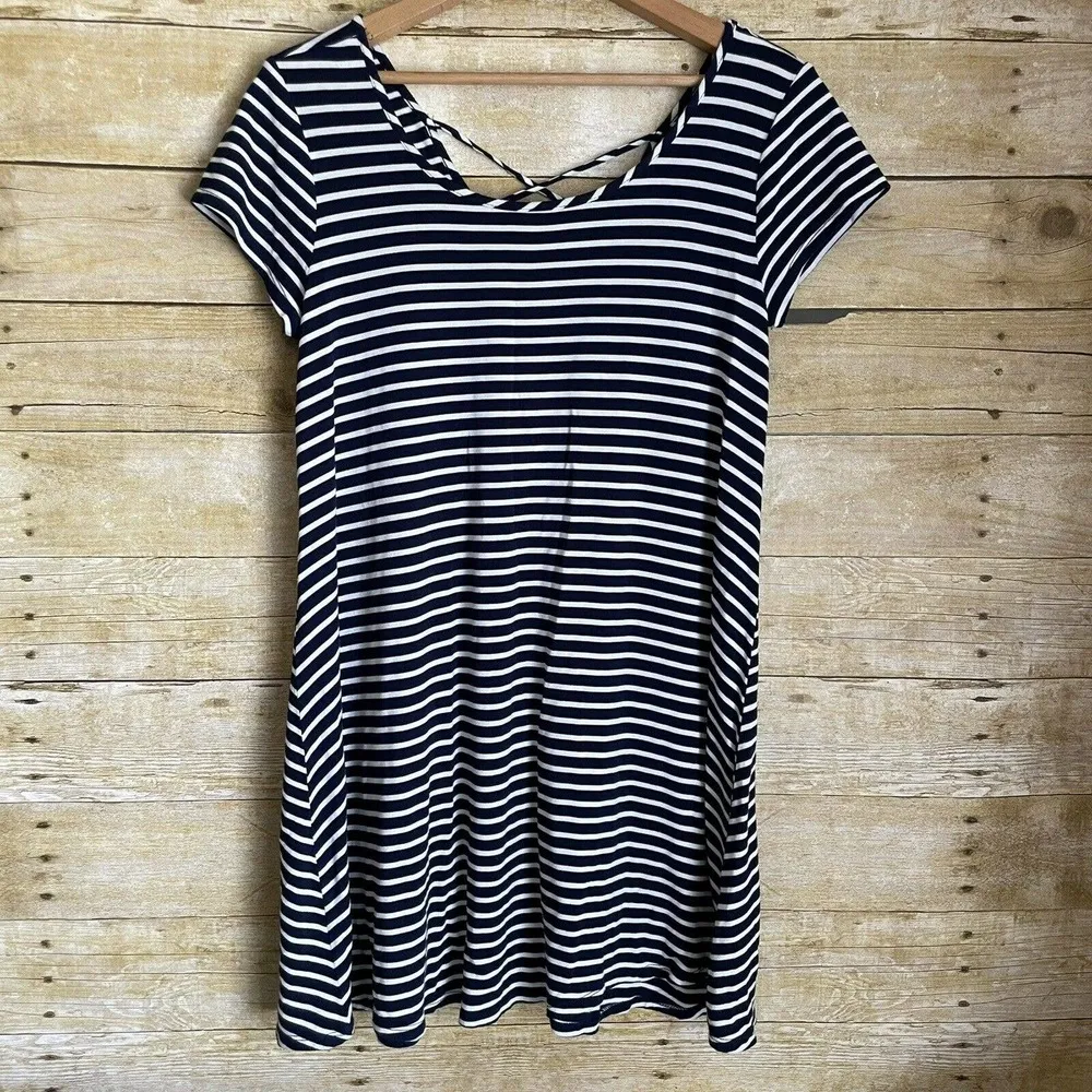Socialite Blue & White Striped Criss Cross Back Dress - Size Medium - Mini Dress - Image 4