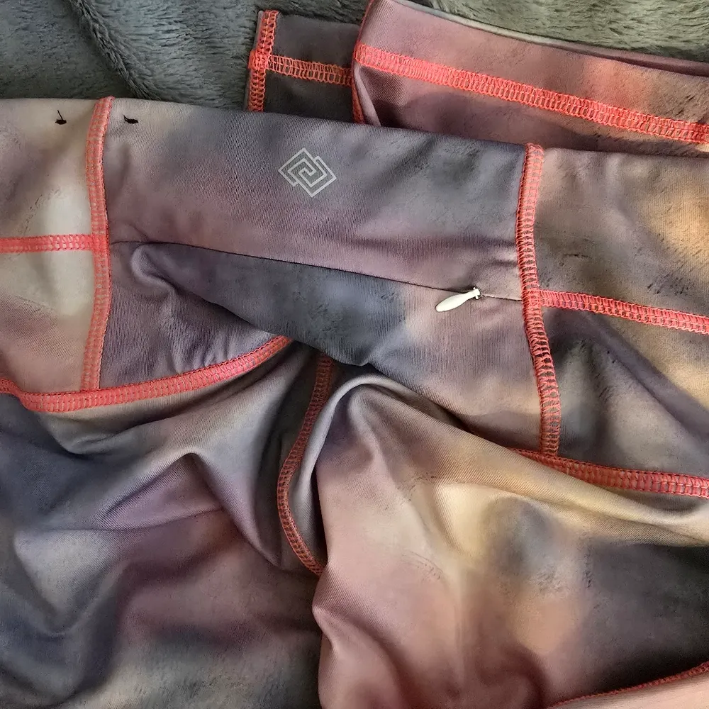 ZELOS Pink and Gray Leggings with Sporty Accents - Image 2