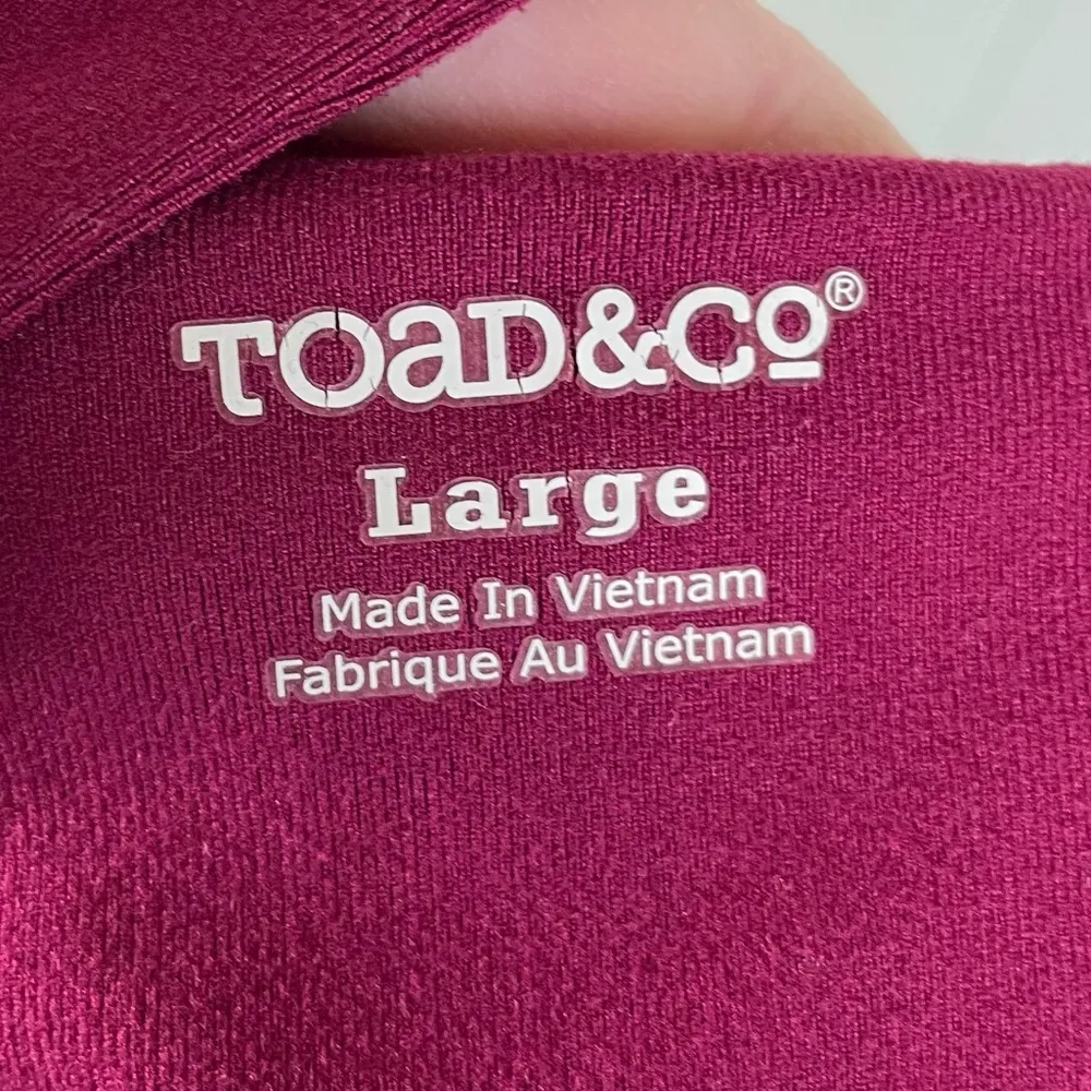 Toad & Co Alluvial Tank Top Built in Shelf Bra Women's Size Large Burgundy Red - Image 7