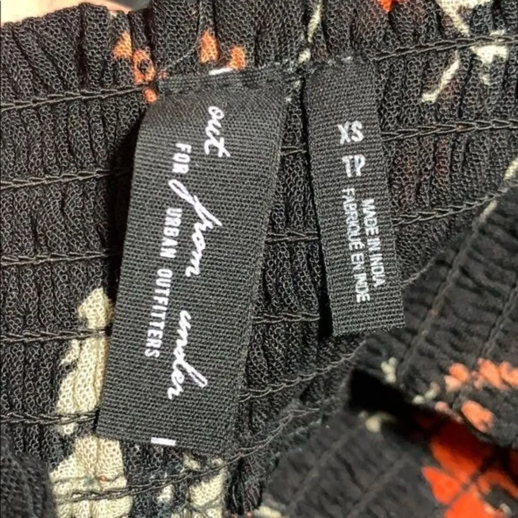 Urban Outfitters Out From Under Black Floral Pant Size XS Culotte Elastic Waist - Image 4