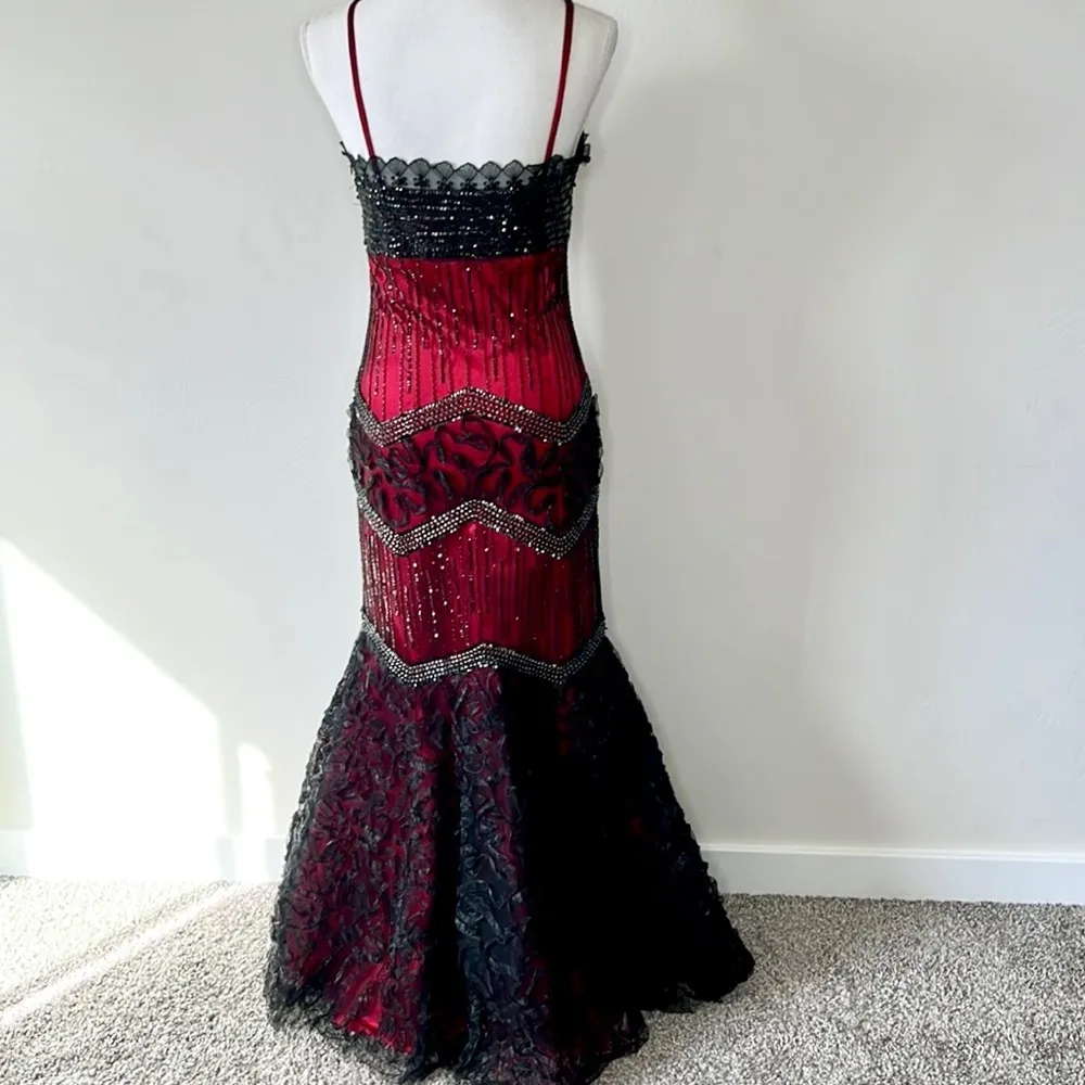 Vintage Gothic Prom Dress Size 12 - Image 9