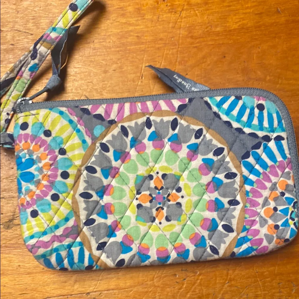 Vera Bradley Colorful Mandala Wristlet Sunny Medallion RFID slim - Image 2
