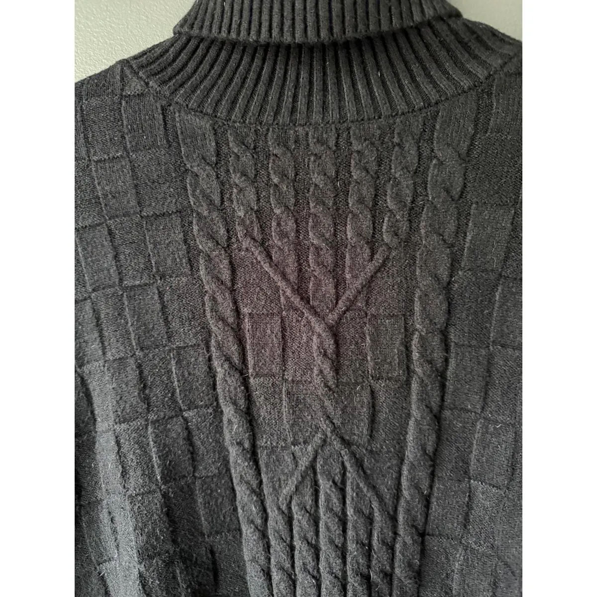Black Cable Knit Turtleneck Sweater by Coofandy Size L - Image 3